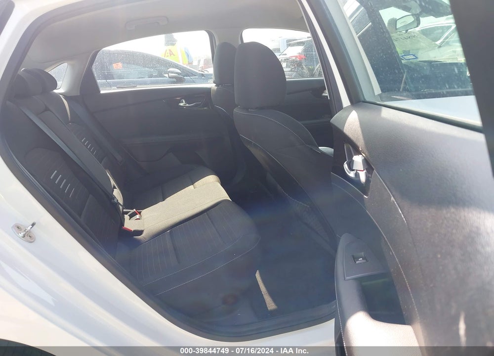 2019 KIA FORTE S VIN: 3KPF34AD0KE036047