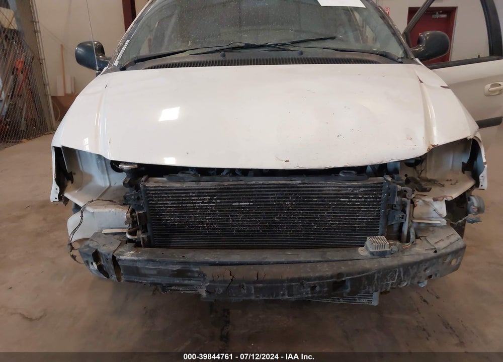 2006 CHRYSLER TOWN & COUNTRY VIN: 1A4GP45R36B518216
