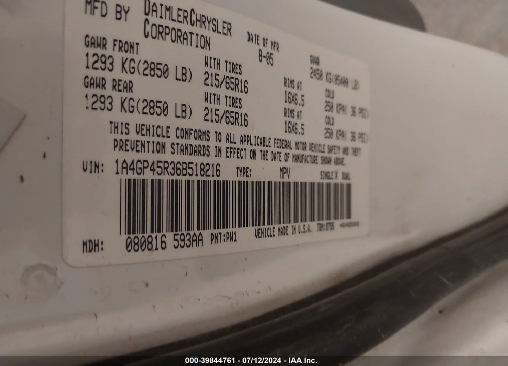 2006 CHRYSLER TOWN & COUNTRY VIN: 1A4GP45R36B518216