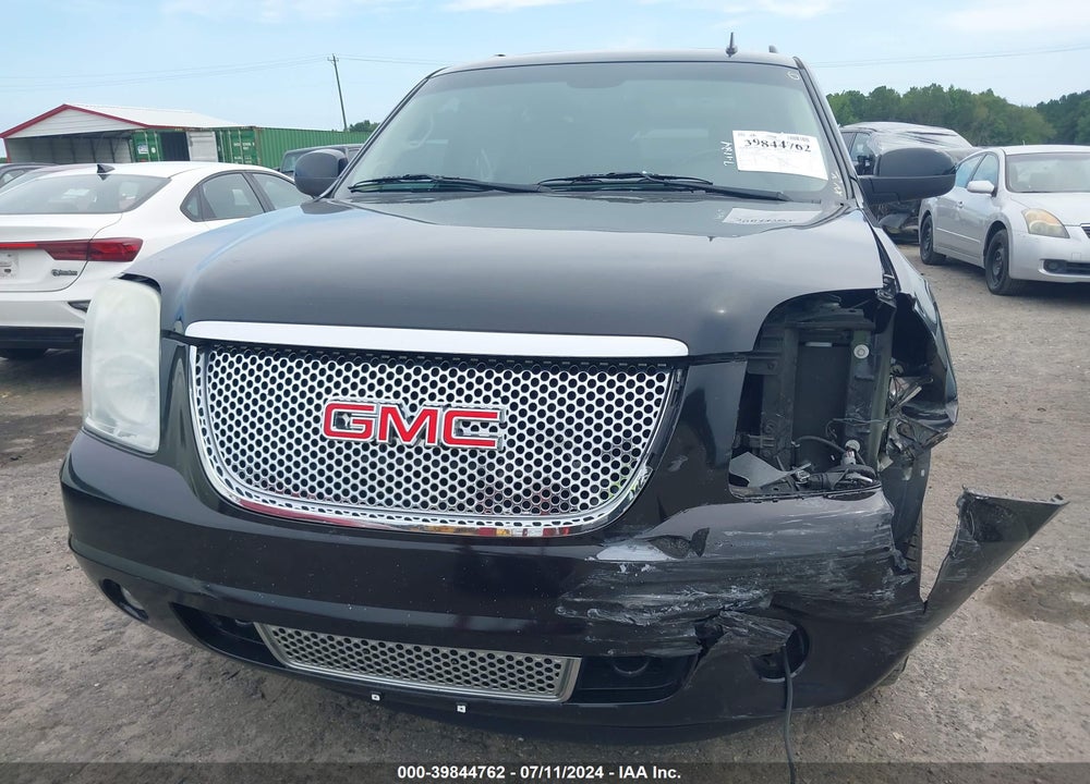 2012 GMC YUKON XL 1500 DENALI VIN: 1GKS2MEF0CR190619