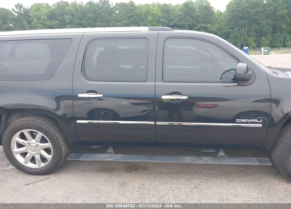 2012 GMC YUKON XL 1500 DENALI VIN: 1GKS2MEF0CR190619
