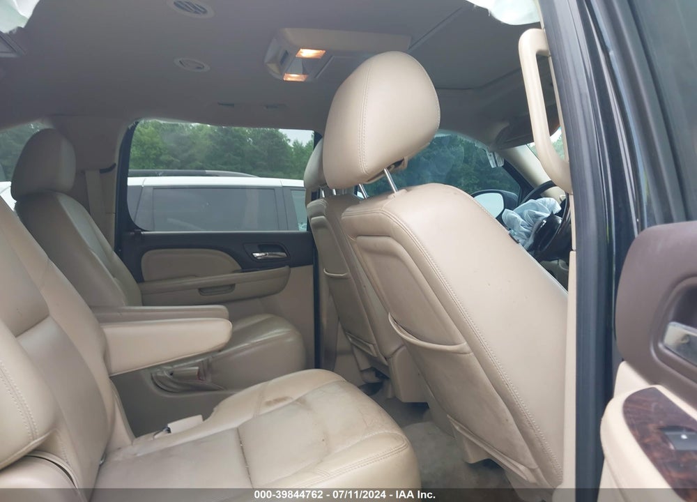 2012 GMC YUKON XL 1500 DENALI VIN: 1GKS2MEF0CR190619