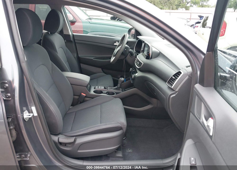 2019 HYUNDAI TUCSON VALUE VIN: KM8J33A42KU859371