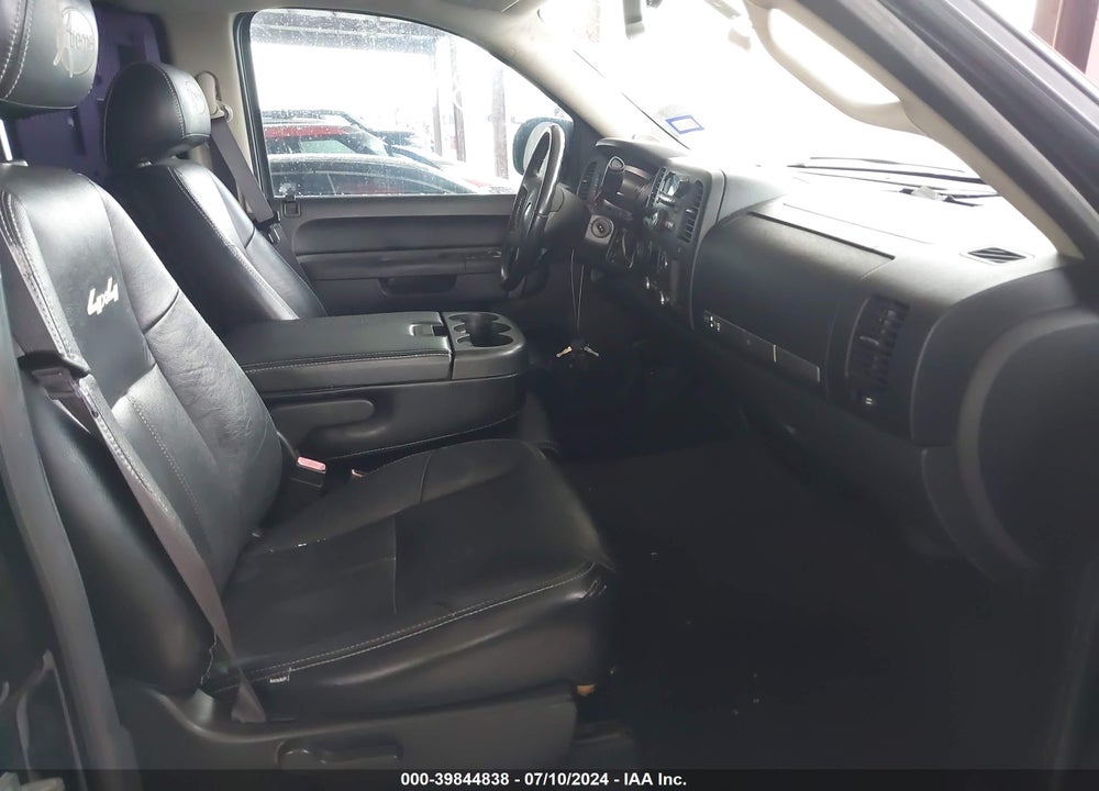 2011 GMC SIERRA 1500 SLE VIN: 3GTP2VE39BG404261