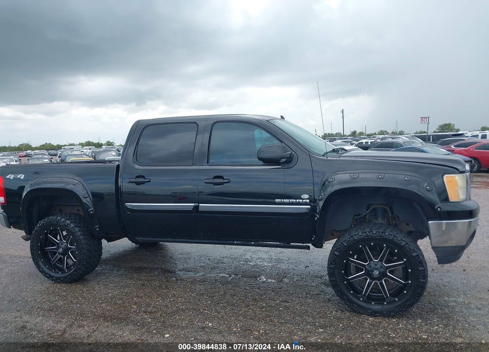 2011 GMC SIERRA 1500 SLE VIN: 3GTP2VE39BG404261