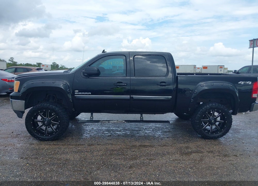2011 GMC SIERRA 1500 SLE VIN: 3GTP2VE39BG404261