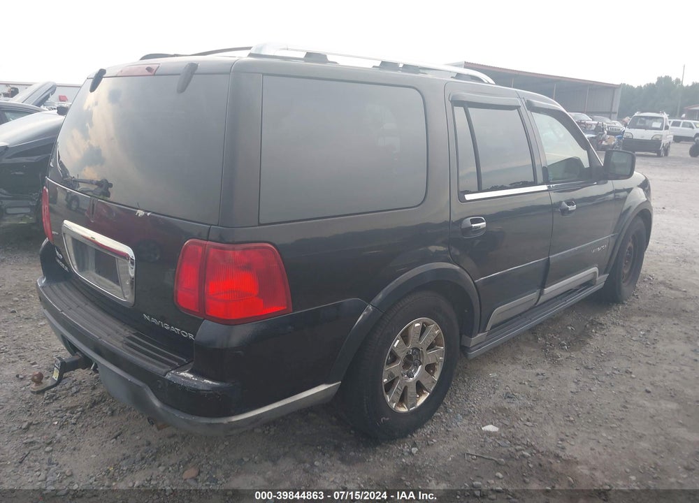 2004 LINCOLN NAVIGATOR VIN: 5LMFU28R34LJ02127