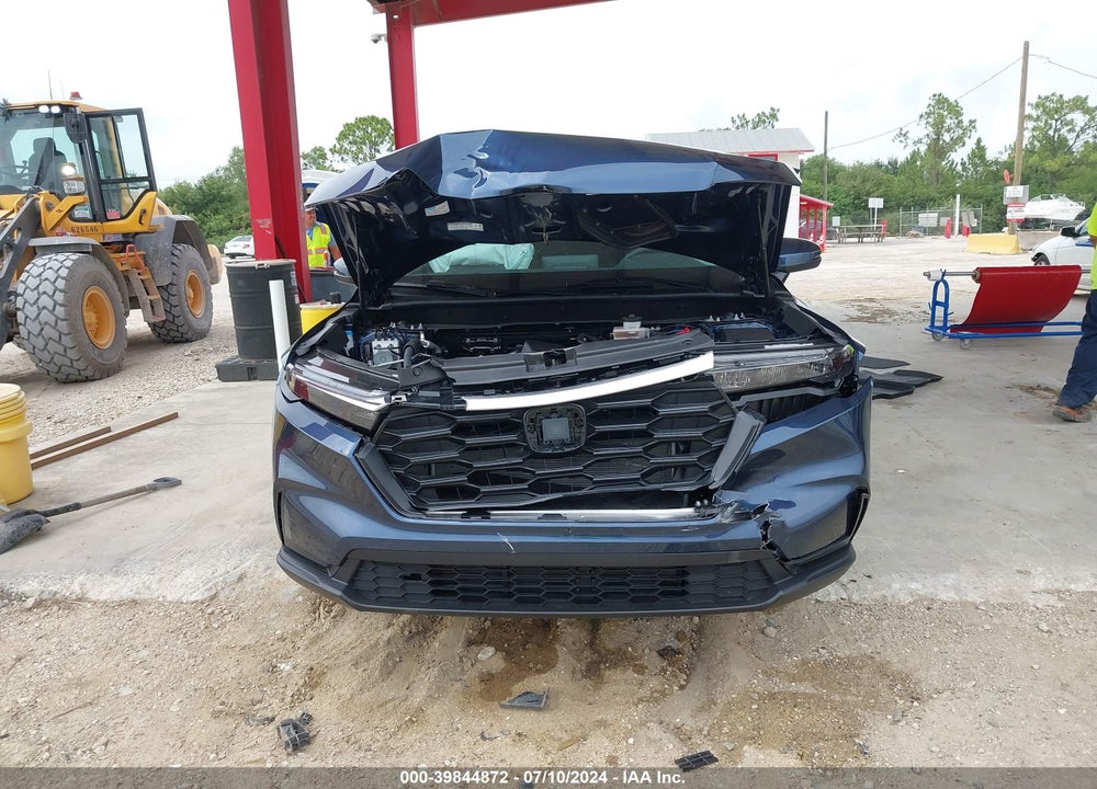 2025 HONDA CR-V LX VIN: 2HKRS3H2XSH301213