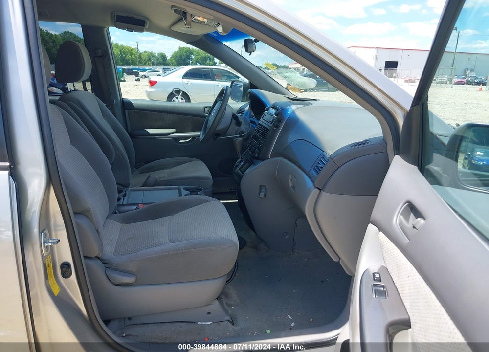 2010 TOYOTA SIENNA LE VIN: 5TDKK4CC6AS296298