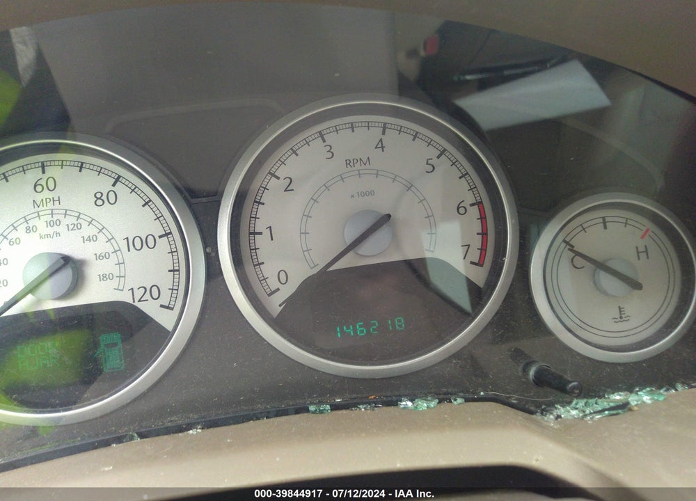 2008 CHRYSLER TOWN & COUNTRY LIMITED VIN: 2A8HR64X58R614460