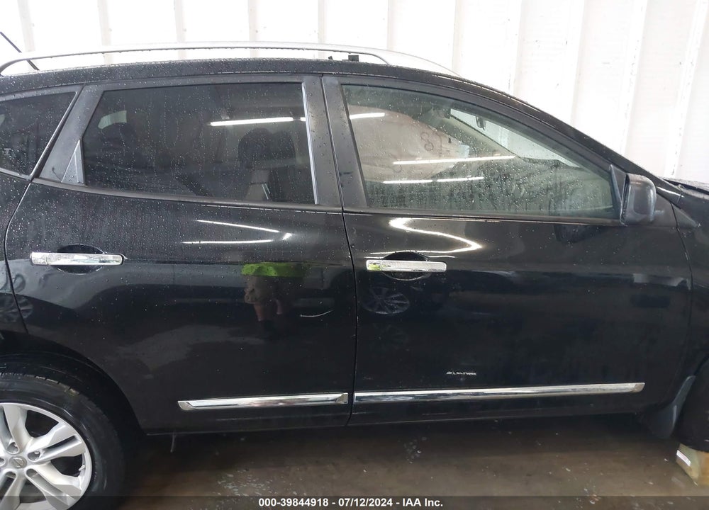 2015 NISSAN ROGUE SELECT S VIN: JN8AS5MT6FW673045