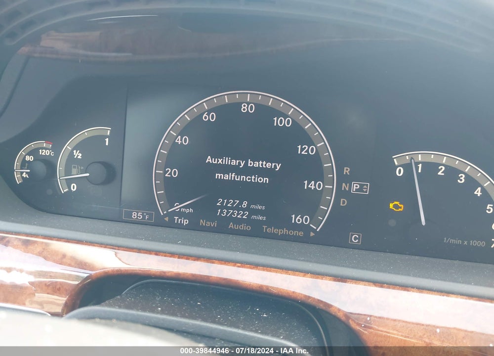 2009 MERCEDES-BENZ S 550 4MATIC VIN: WDDNG86X49A256174