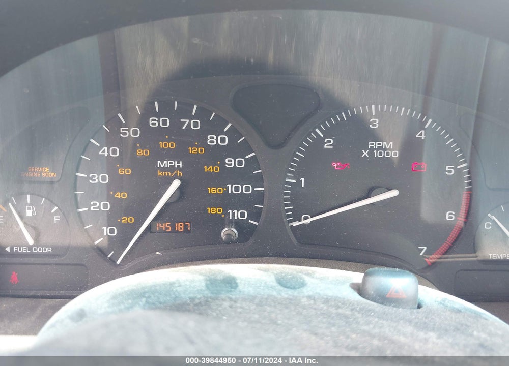 2001 SATURN SL1 VIN: 1G8ZH52881Z204729