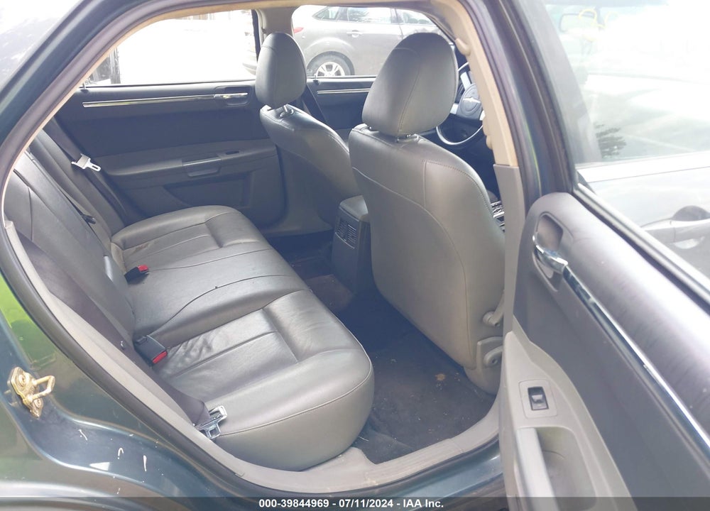 2005 CHRYSLER 300 TOURING VIN: 2C3JA53G85H156396