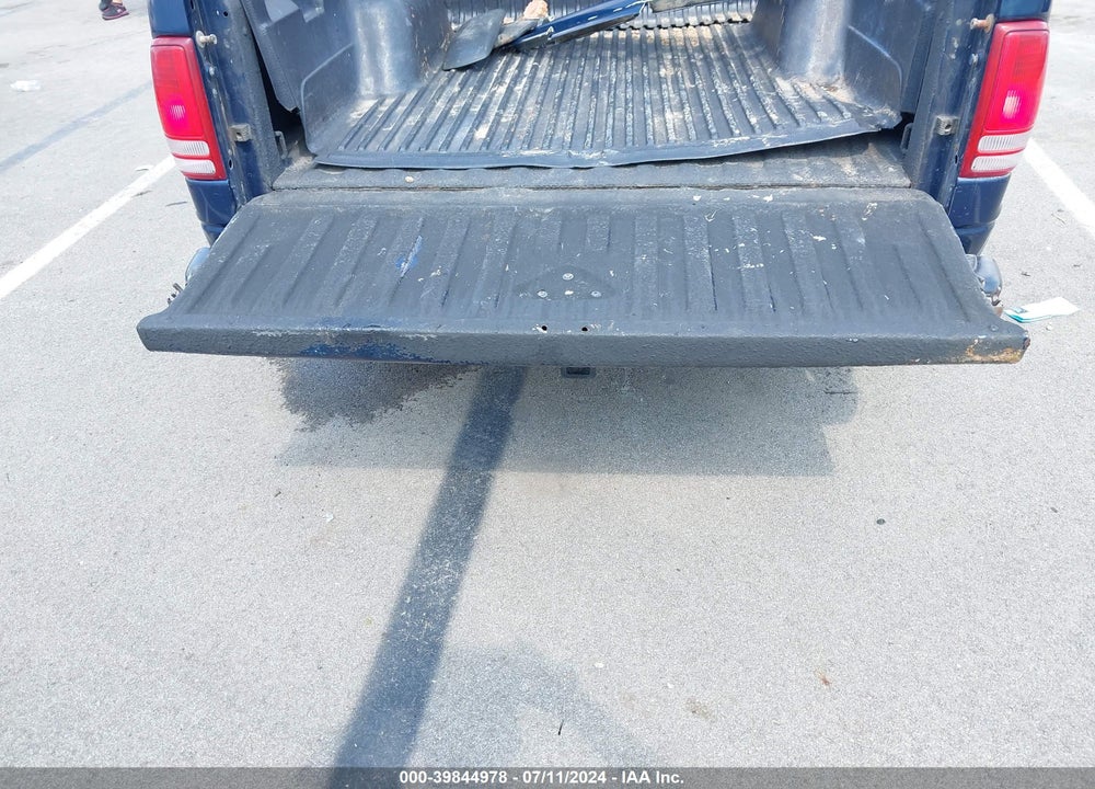 2003 DODGE DAKOTA SPORT/SXT VIN: 1D7HG38N03S106415