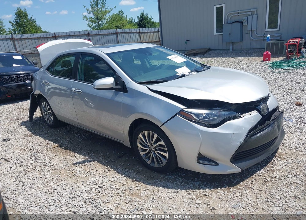 2017 TOYOTA COROLLA XLE VIN: 2T1BURHE8HC932188