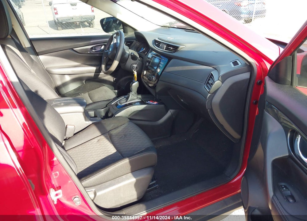 2017 NISSAN ROGUE S VIN: JN8AT2MT8HW383808