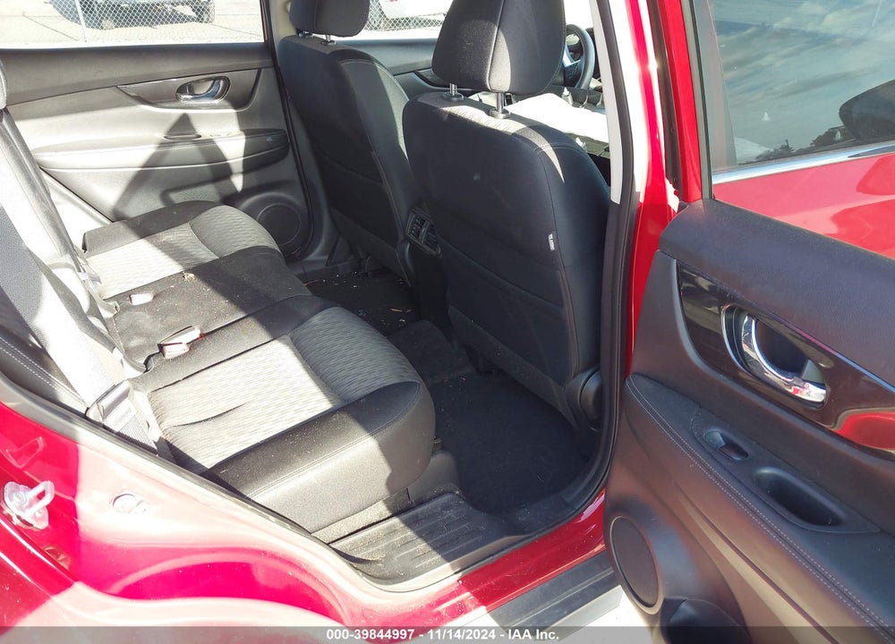 2017 NISSAN ROGUE S VIN: JN8AT2MT8HW383808