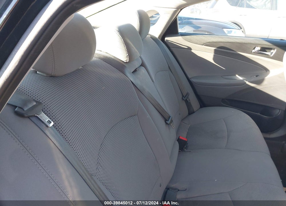 2013 HYUNDAI SONATA GLS VIN: 5NPEB4AC3DH610158