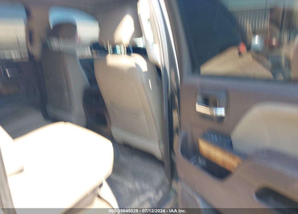 2018 GMC SIERRA 1500 SLT VIN: 3GTU2NEJ4JG509418