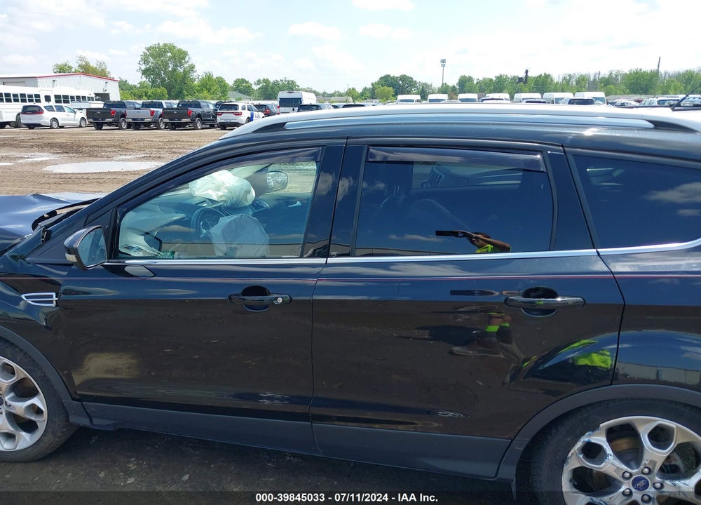 2015 FORD ESCAPE TITANIUM VIN: 1FMCU9JX1FUA24418