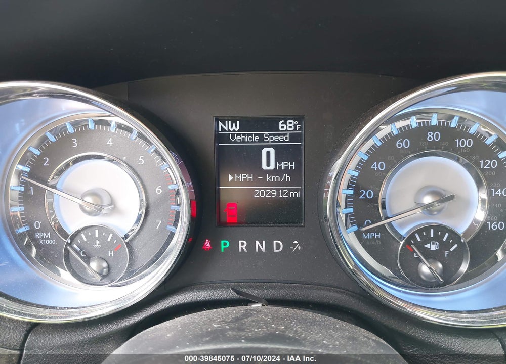 2011 CHRYSLER 300C AWD VIN: 2C3CK6CT1BH530612