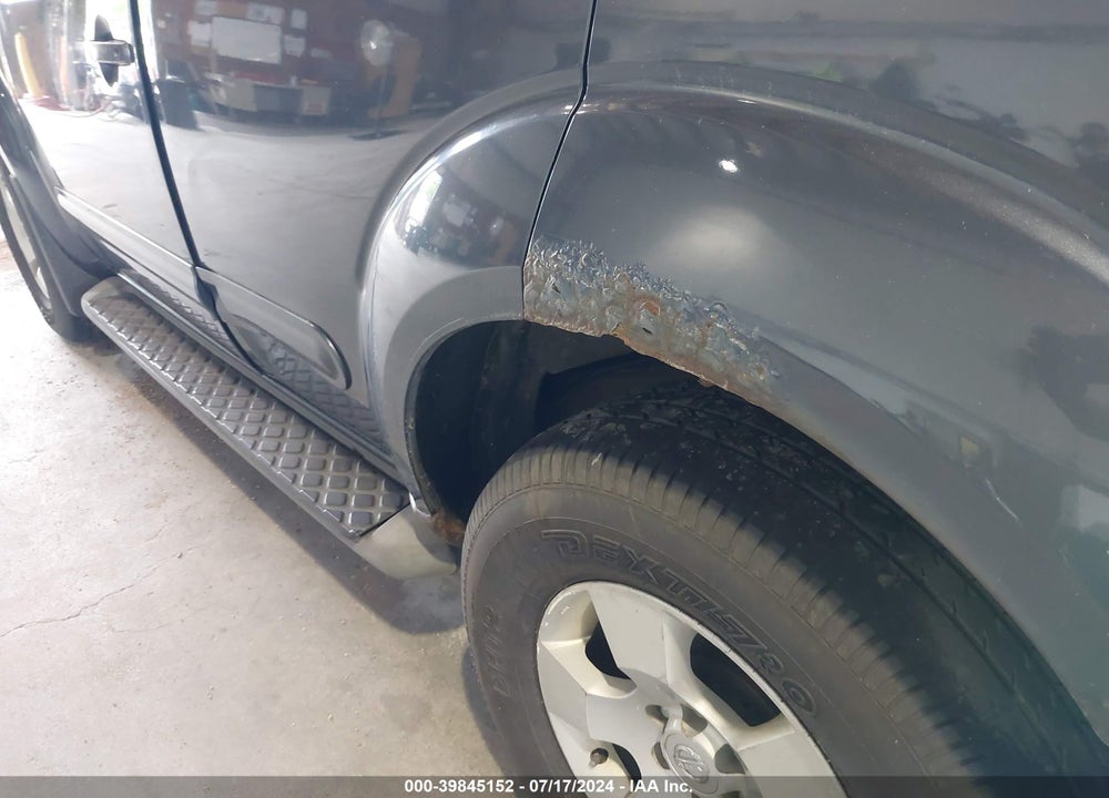 2005 NISSAN PATHFINDER SE VIN: 5N1AR18W25C753877