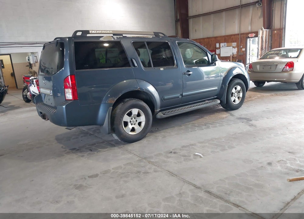 2005 NISSAN PATHFINDER SE VIN: 5N1AR18W25C753877