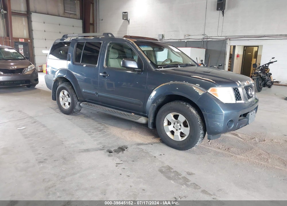 2005 NISSAN PATHFINDER SE VIN: 5N1AR18W25C753877