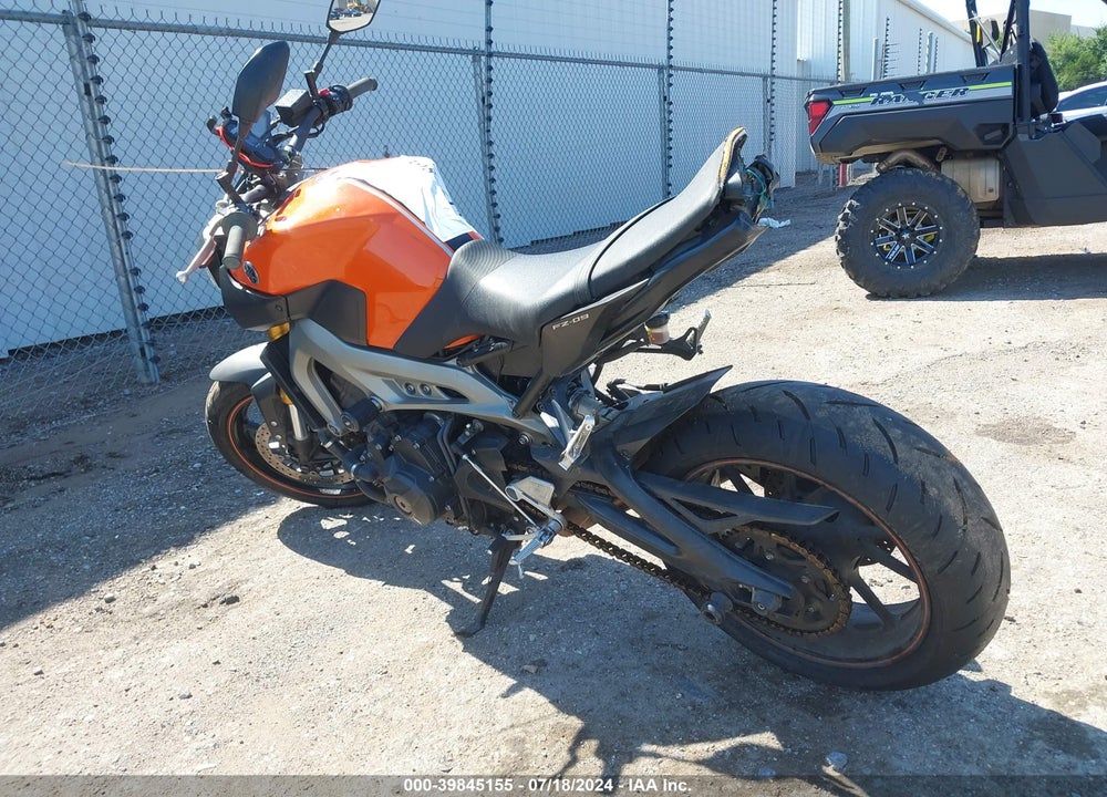 2014 YAMAHA FZ09 VIN: JYARN33E9EA002067