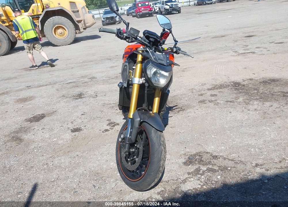 2014 YAMAHA FZ09 VIN: JYARN33E9EA002067
