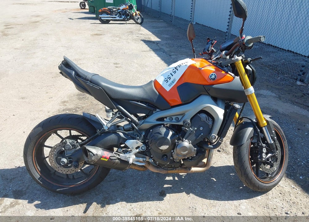2014 YAMAHA FZ09 VIN: JYARN33E9EA002067