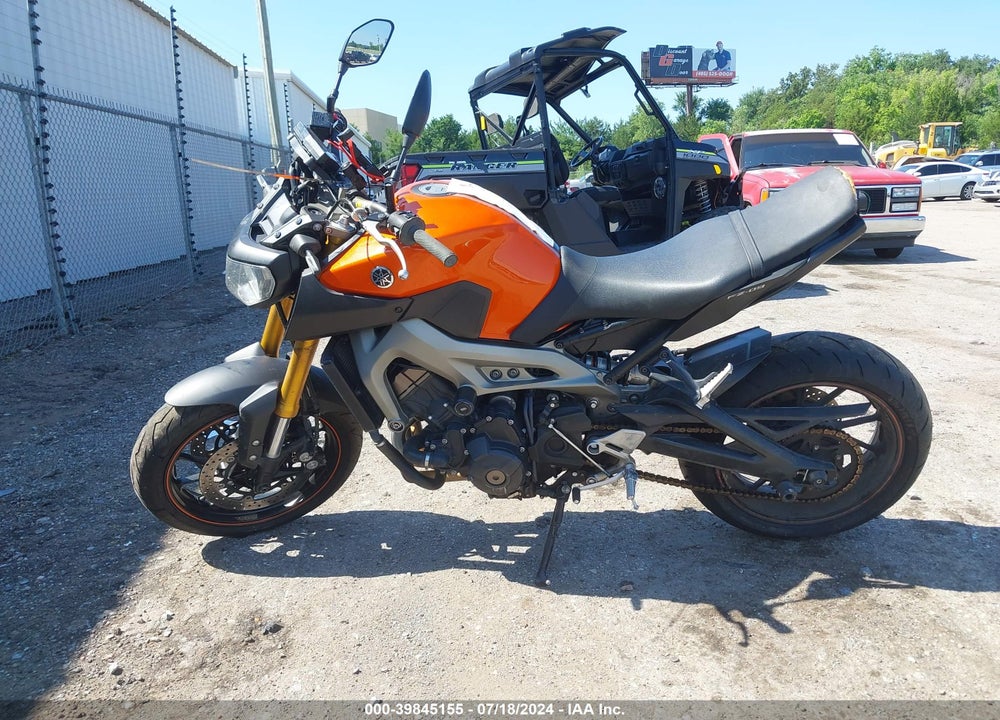 2014 YAMAHA FZ09 VIN: JYARN33E9EA002067