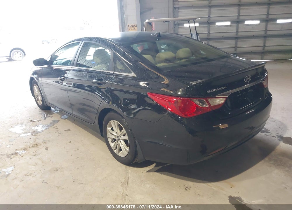 2013 HYUNDAI SONATA GLS VIN: 5NPEB4AC1DH660718