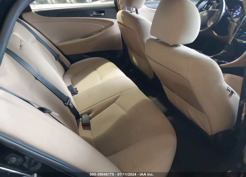 2013 HYUNDAI SONATA GLS VIN: 5NPEB4AC1DH660718