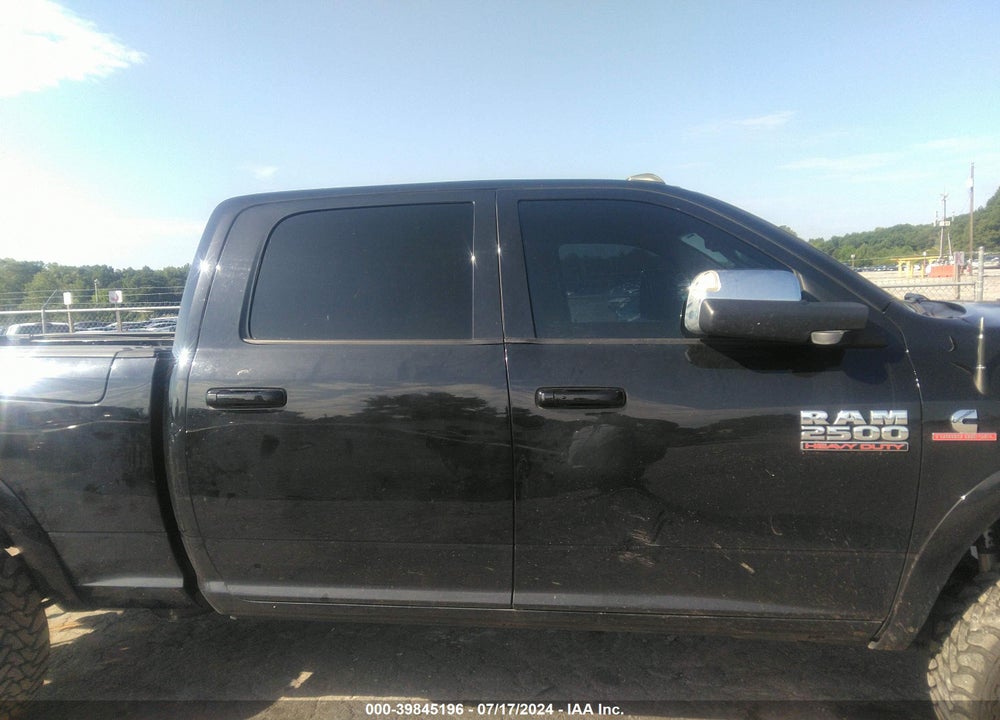 2018 RAM 2500 LAIE  4X4 6'4 BOX VIN: 3C6UR5FL4JG175295