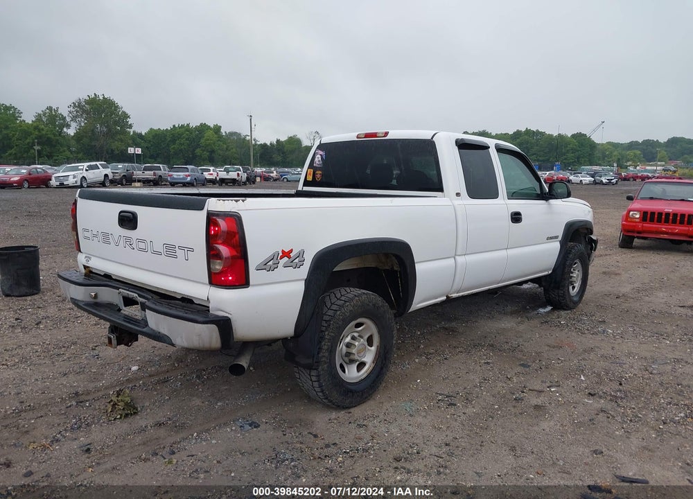 2004 CHEVROLET SILVERADO 2500HD WORK TRUCK VIN: 1GCHK29U64E315554