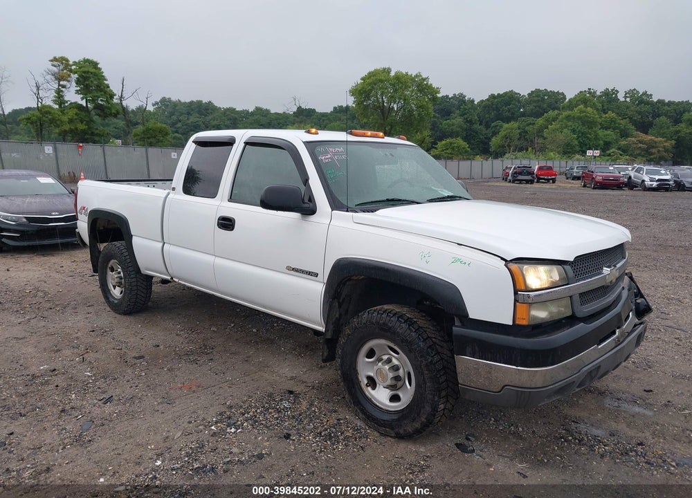2004 CHEVROLET SILVERADO 2500HD WORK TRUCK VIN: 1GCHK29U64E315554