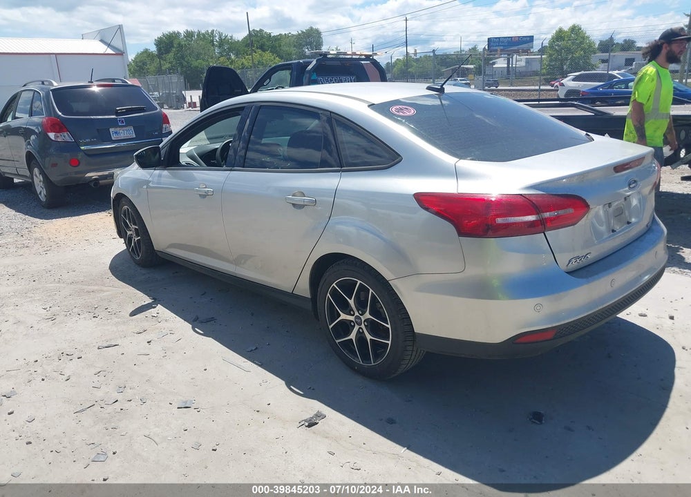 2017 FORD FOCUS SEL VIN: 1FADP3H22HL218512