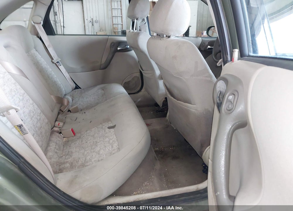 2004 SATURN L300 2 VIN: 1G8JD54R64Y508649