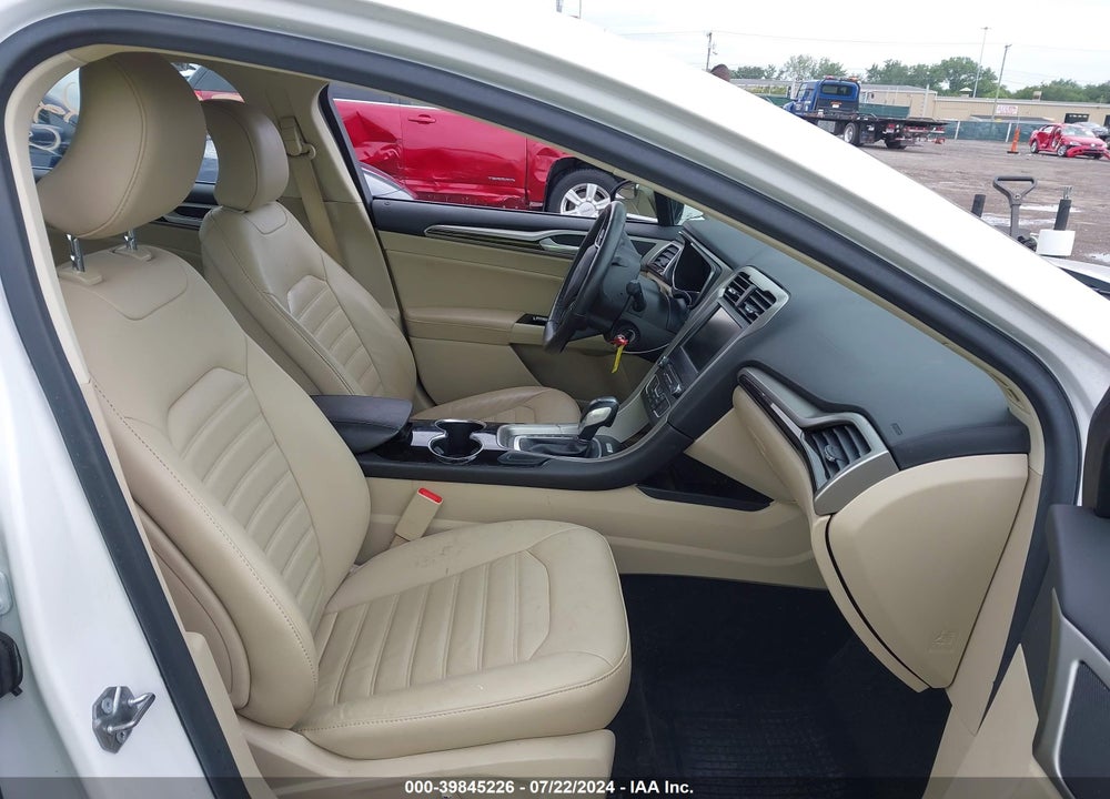 2016 FORD FUSION SE VIN: 3FA6P0HD3GR294569