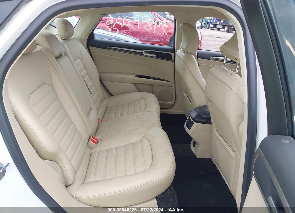 2016 FORD FUSION SE VIN: 3FA6P0HD3GR294569