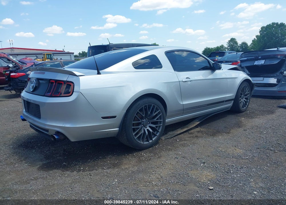 2014 FORD MUSTANG V6 PREMIUM VIN: 1ZVBP8AM1E5211784