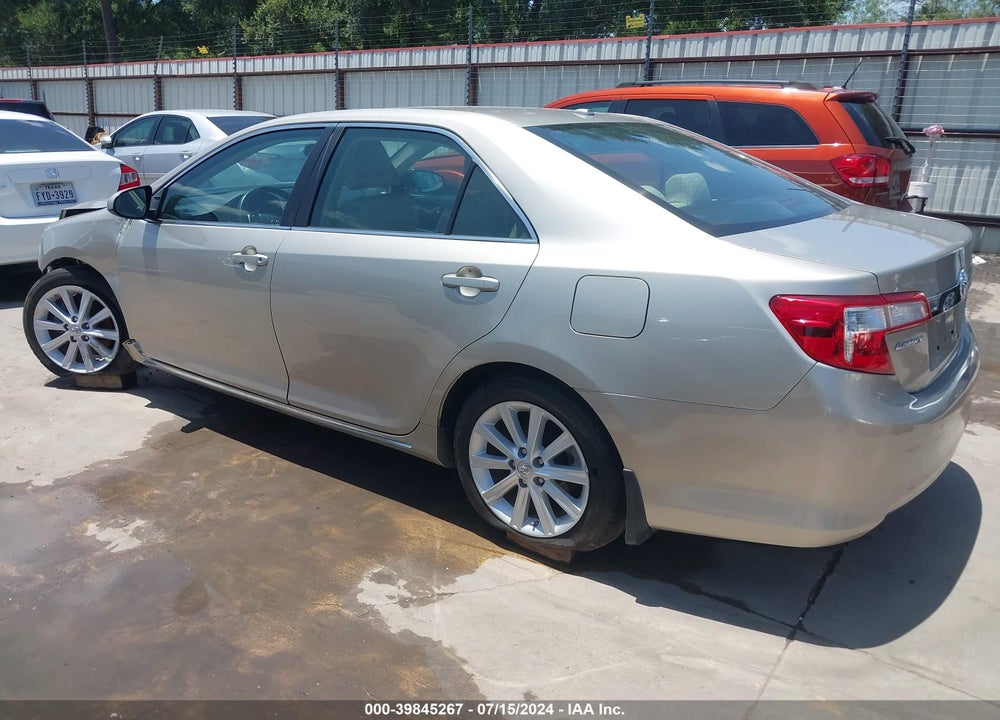 2014 TOYOTA CAMRY XLE VIN: 4T1BF1FK0EU864225