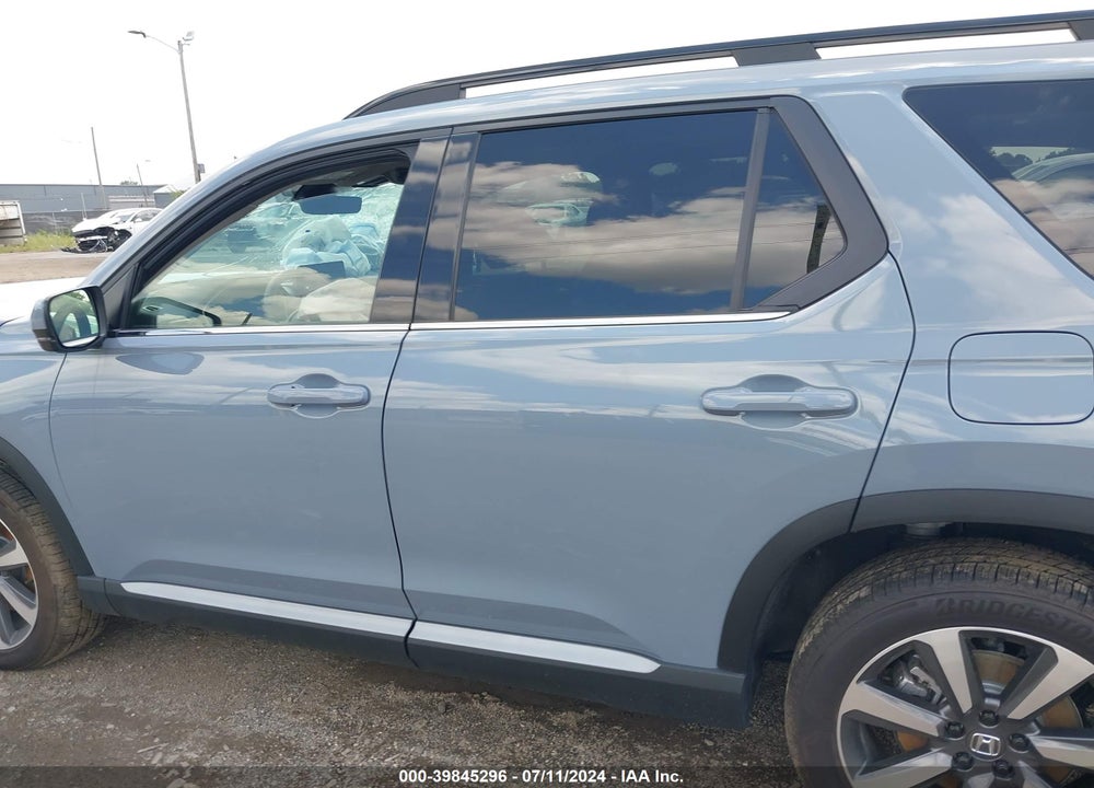2024 HONDA PILOT AWD ELITE VIN: 5FNYG1H82RB043123