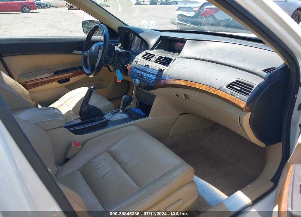 2011 HONDA ACCORD 2.4 EX-L VIN: 1HGCP2F83BA069362