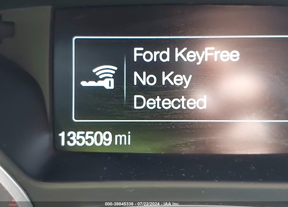 2017 FORD ESCAPE TITANIUM VIN: 1FMCU0J98HUC49418