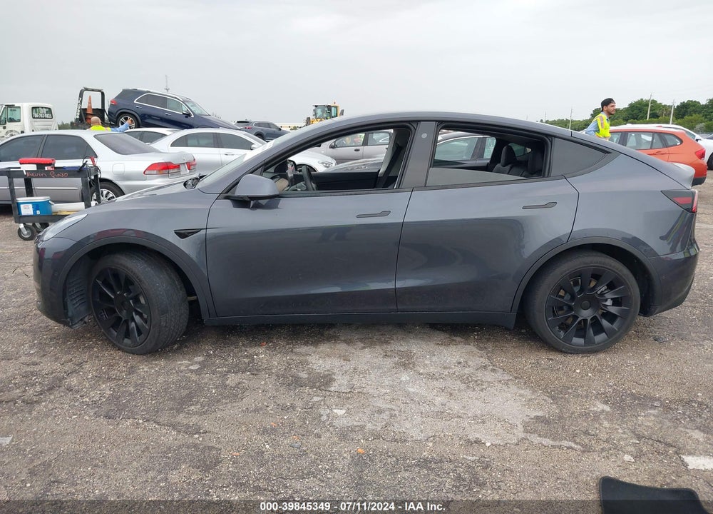 2021 TESLA MODEL Y LONG RANGE DUAL MOTOR ALL-WHEEL DRIVE VIN: 5YJYGDEE6MF185771