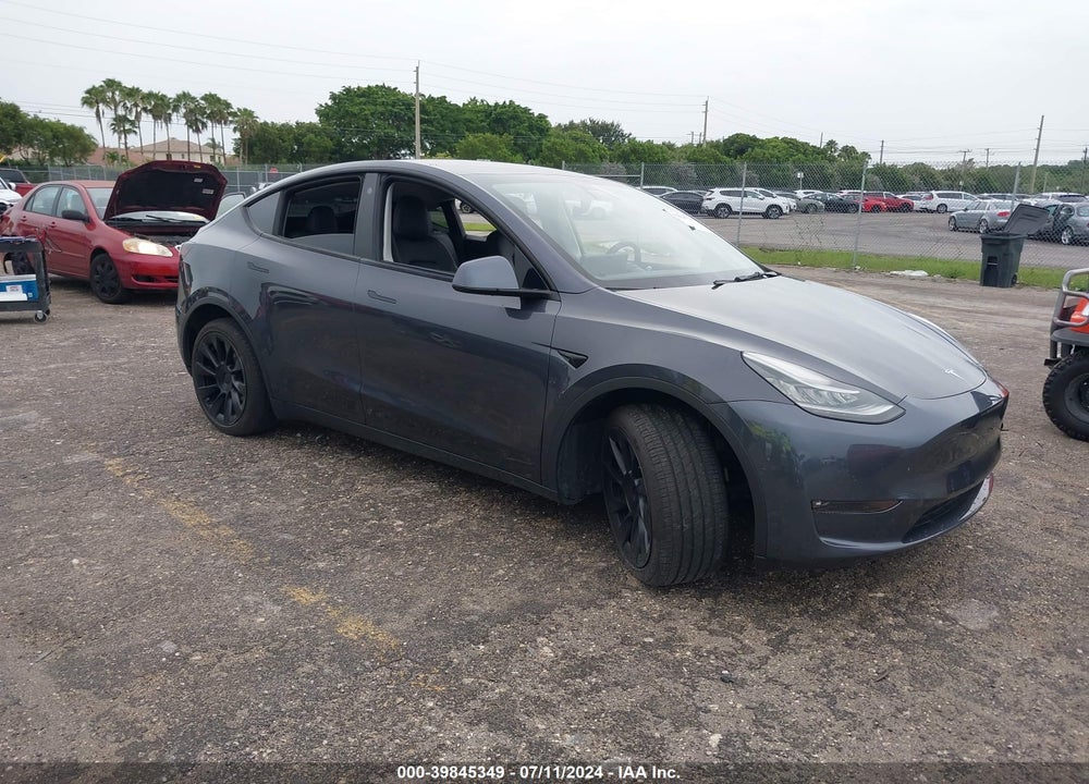 2021 TESLA MODEL Y LONG RANGE DUAL MOTOR ALL-WHEEL DRIVE VIN: 5YJYGDEE6MF185771