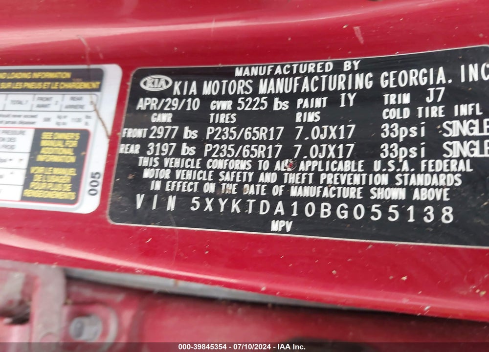 2011 KIA SORENTO LX VIN: 5XYKTDA10BG055138